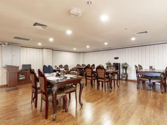 Hohhot Level Of Details Hotel Ngoại thất bức ảnh